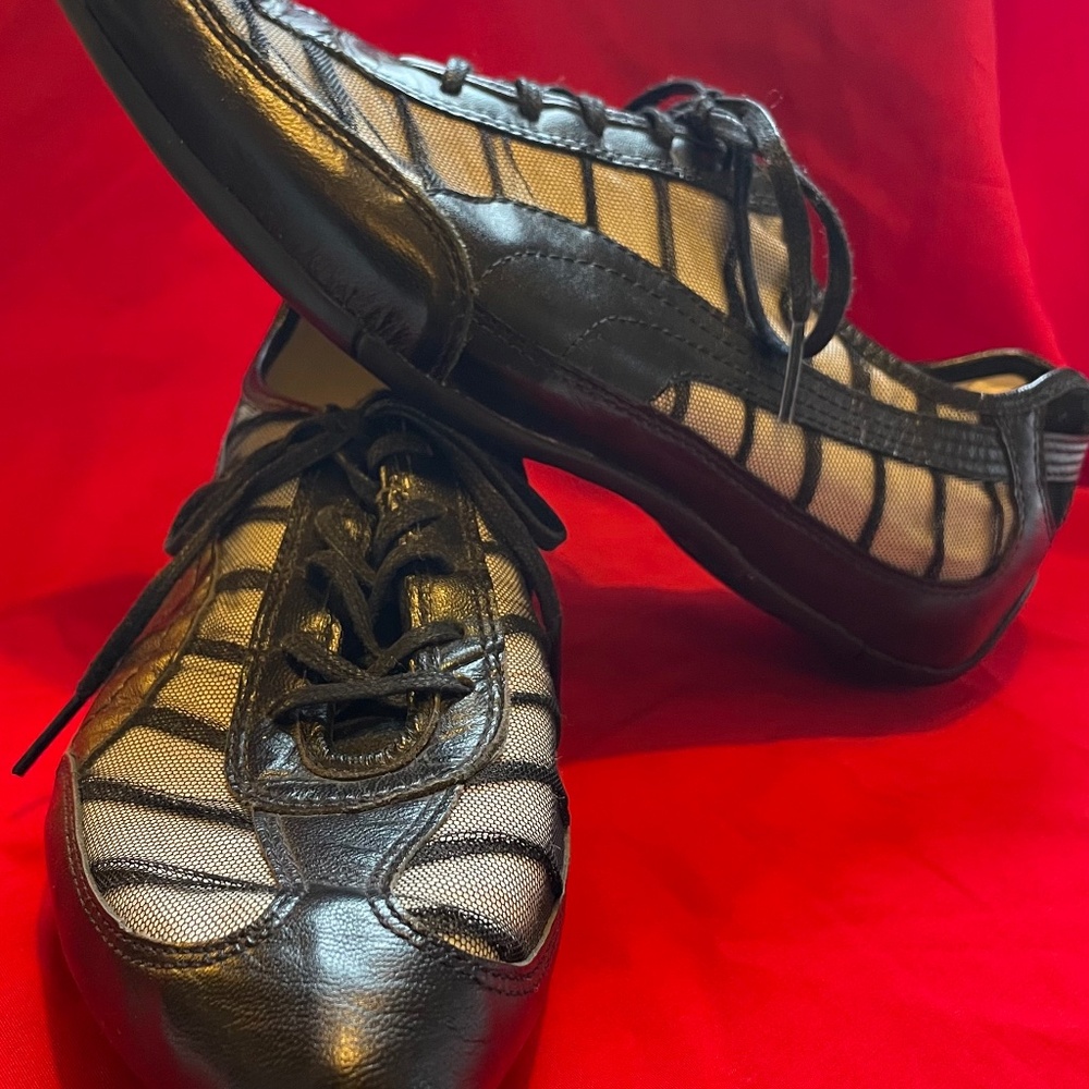 Alexander McQueen x Puma Leather Sneakers Trainers Rare Luxe Authentic Shoes Box